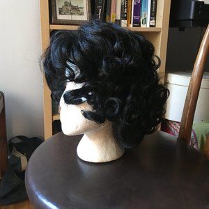 Short Curly Black Wig